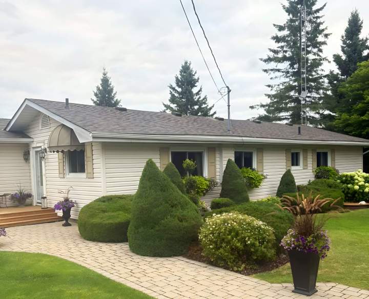 Roof Repair Service Lindsay